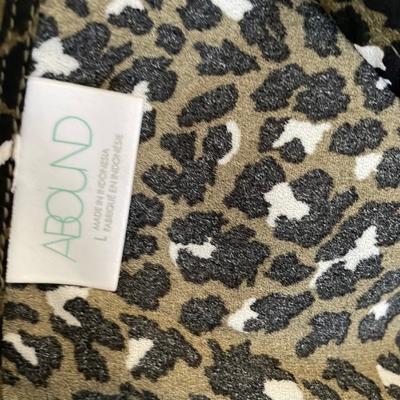 ABOUND - Surplice Patterned Pocket Blouse - Picture 2 of 4